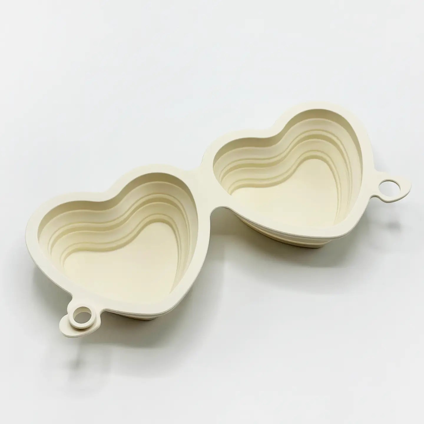 Heart Collapsible puppy Bowl - Cream